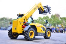 XCMG XC6-3007K New Design Side Shifter Truco Mounted 4x4 Telehandler Forklift