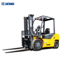 XCMG Japanese Engine High Quality XCB-D30 3t Side Loading Trucks Mount 4X4 Diesel Forklift