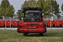 Self-propelled Grain Combine Harvester Straw Collection(4LZ-8B1)