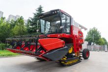 ZHONGLIAN 4LZ-9 front-track and rear-wheel combine harvester