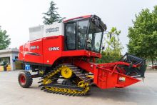 ZHONGLIAN 4LZ-9 front-track and rear-wheel combine harvester