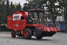 4 Rows Self-propelled Corn Combine Harvester 4YZ-4W