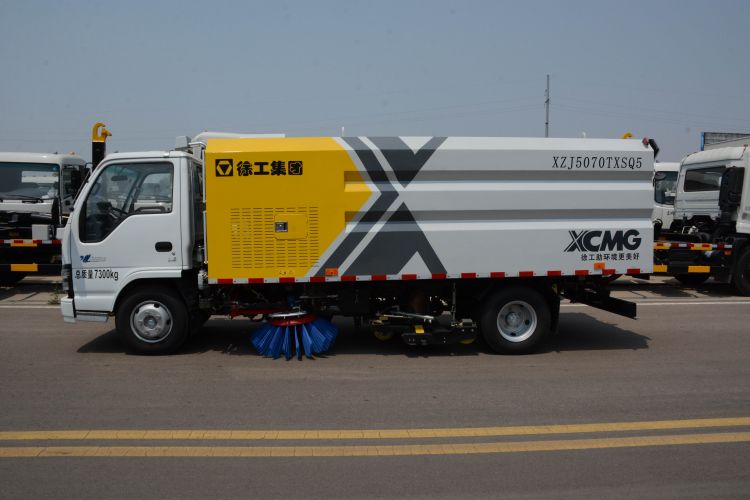 徐工集团XZJ5070TXSQ5-3吨洗扫车