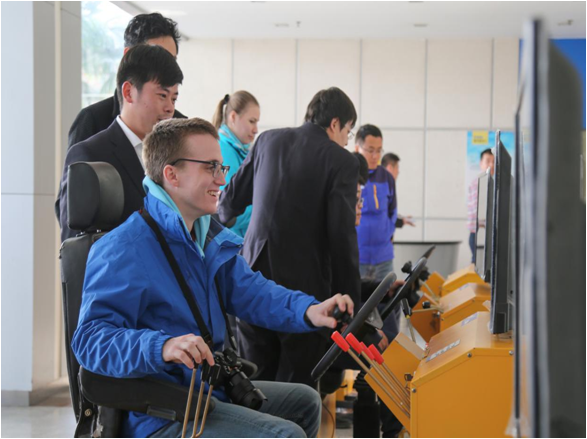 Grab Training Continuous Wall Grab Training Operation Virtual Simulation Simulator ...