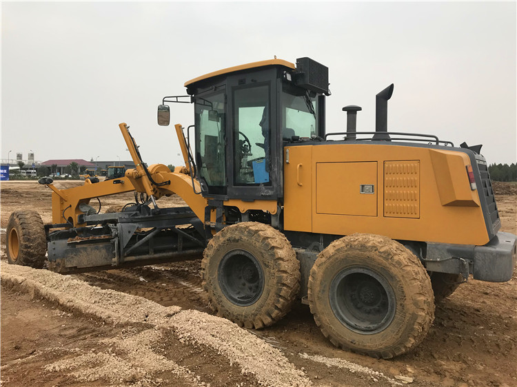 XCMG new 550HP motor graders GR5505 Chinese grader motor road construction equipment for sale