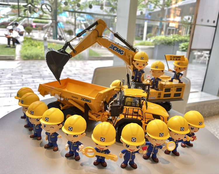 XCMG 1:30 XE370DK Mining Excavator Alloy Diecast Model for sale