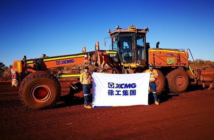 XCMG GR3003 strong 300HP largest motor graders machine