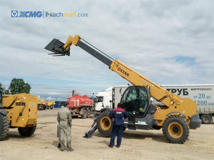 XCMG Telehandler | 4wd Rough Terrain Forklift for sale