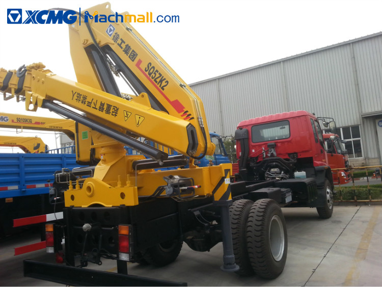 XCMG 5 ton hydraulic knuckle boom crane for trucks price