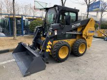 XCMG XC750K 1 ton Mini Wheel SkidSteer Loader for Sale