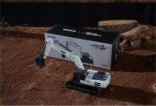 XCMG stray Earth United brand XE380DK excavator pressure casting 1/30 price