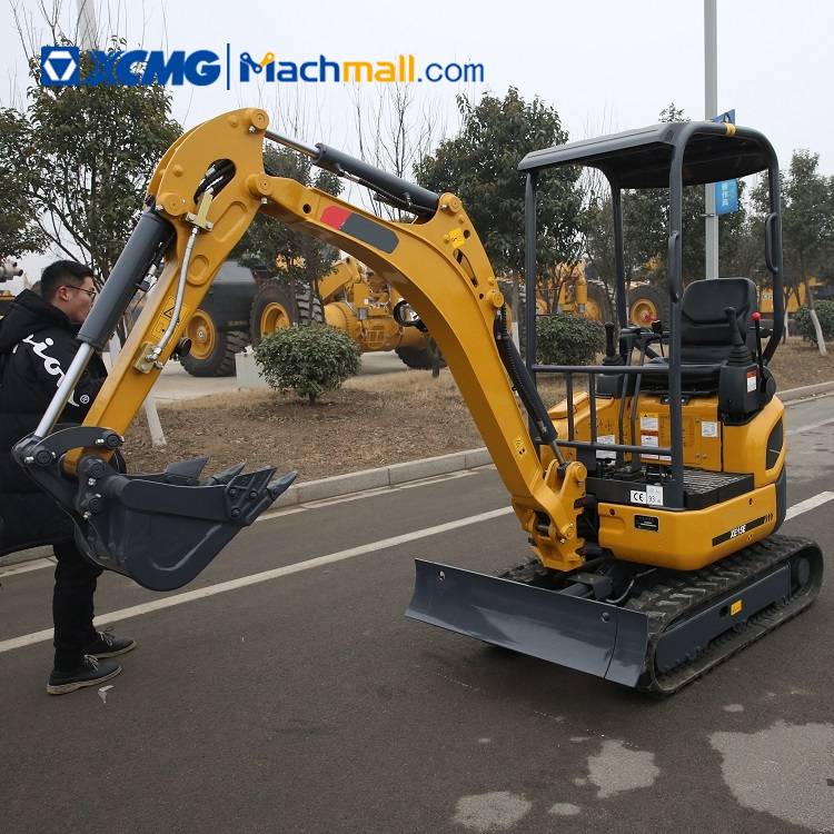 XCMG official 1.5 ton mini household excavator XE15E for sale