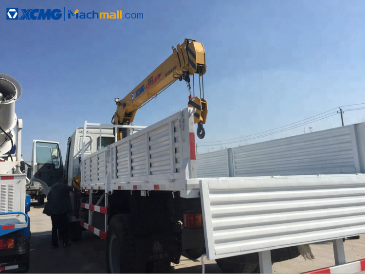 XCMG 5 ton small hydraulic arm crane for truck price