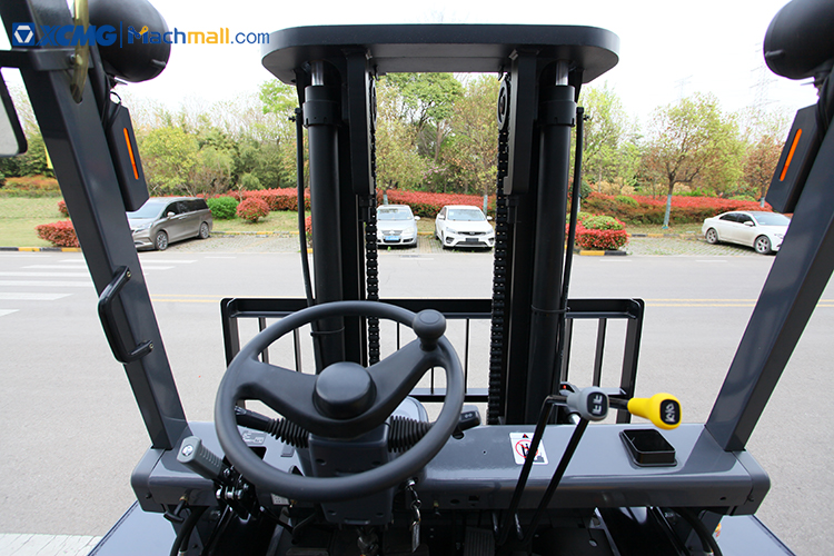 XCMG official XCB-DT70 Internal combustion forklift with diesel engine price