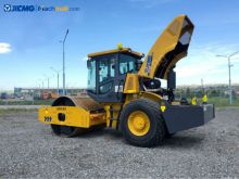 14 ton XCMG vibratory road roller XS143 for sale