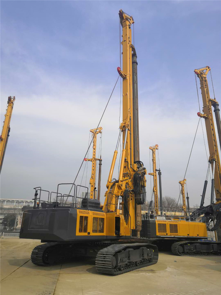 XCMG XR150D 150kn Small Rotary Drilling Rig Piling Machine