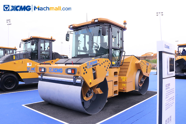 XCMG 14 ton double drum road roller XD143S price