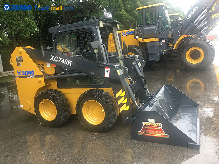 XC740K skid steer loader with 4 in 1 bucket for sale