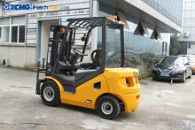 XCMG official 4*4 diesel forklift 2.5 ton 3 ton 3.5 ton with forklift part price