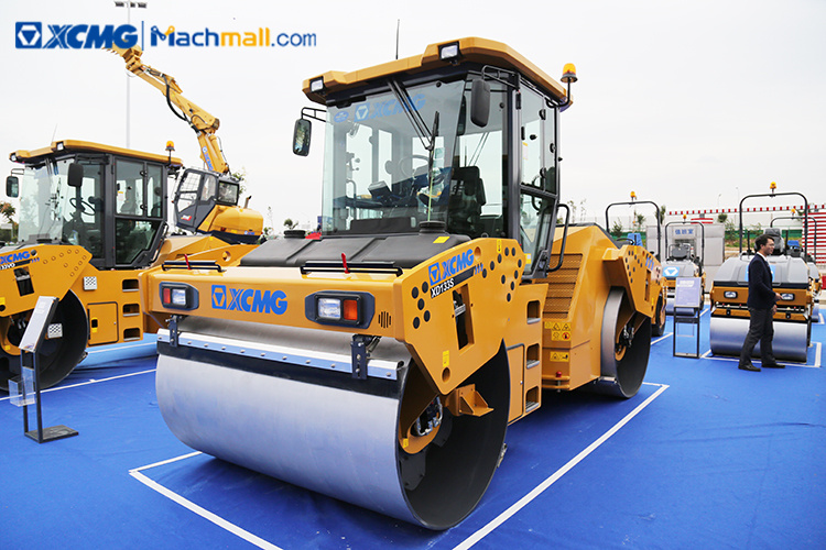 13 ton XCMG double drum vibratory road roller XD133S for sale