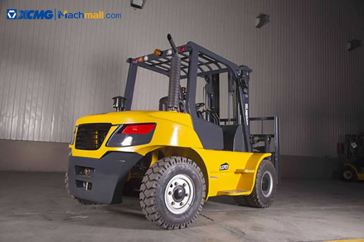 XCMG new large-tonnage 12 ton forklift diesel 3m lift height for quay warehouse sale