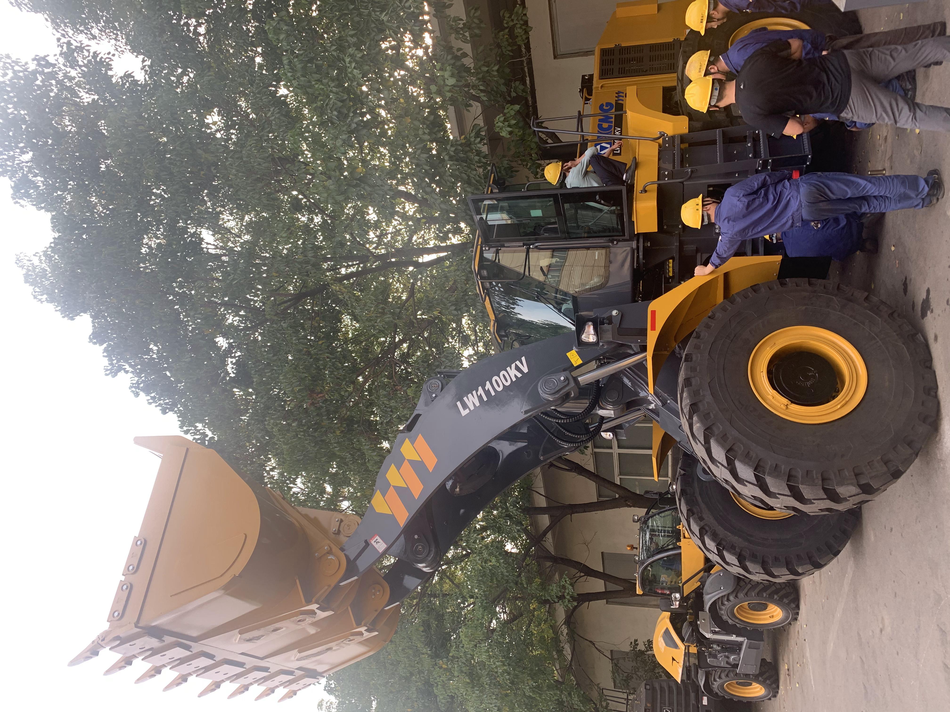 XCMG original factory 11 ton wheel loader LW1100KV price