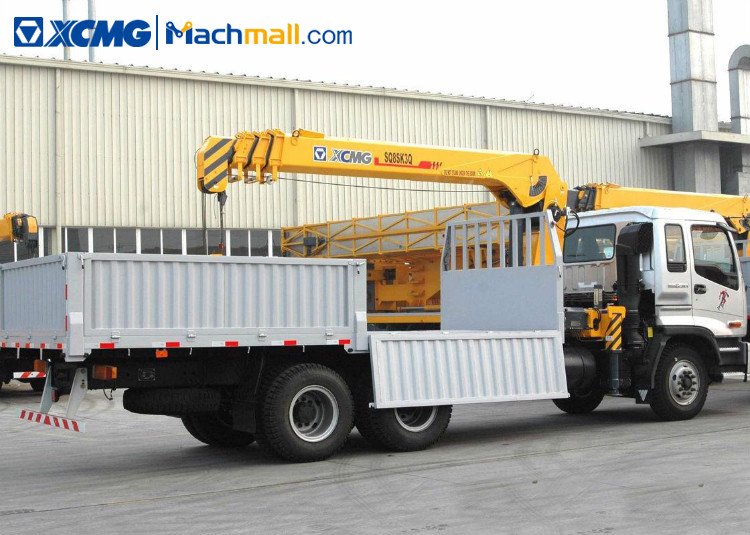 XCMG 8 tons 6 wheels dump truck with crane for sale