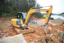 XCMG Official XE60WA 6 ton wheel excavator for sale