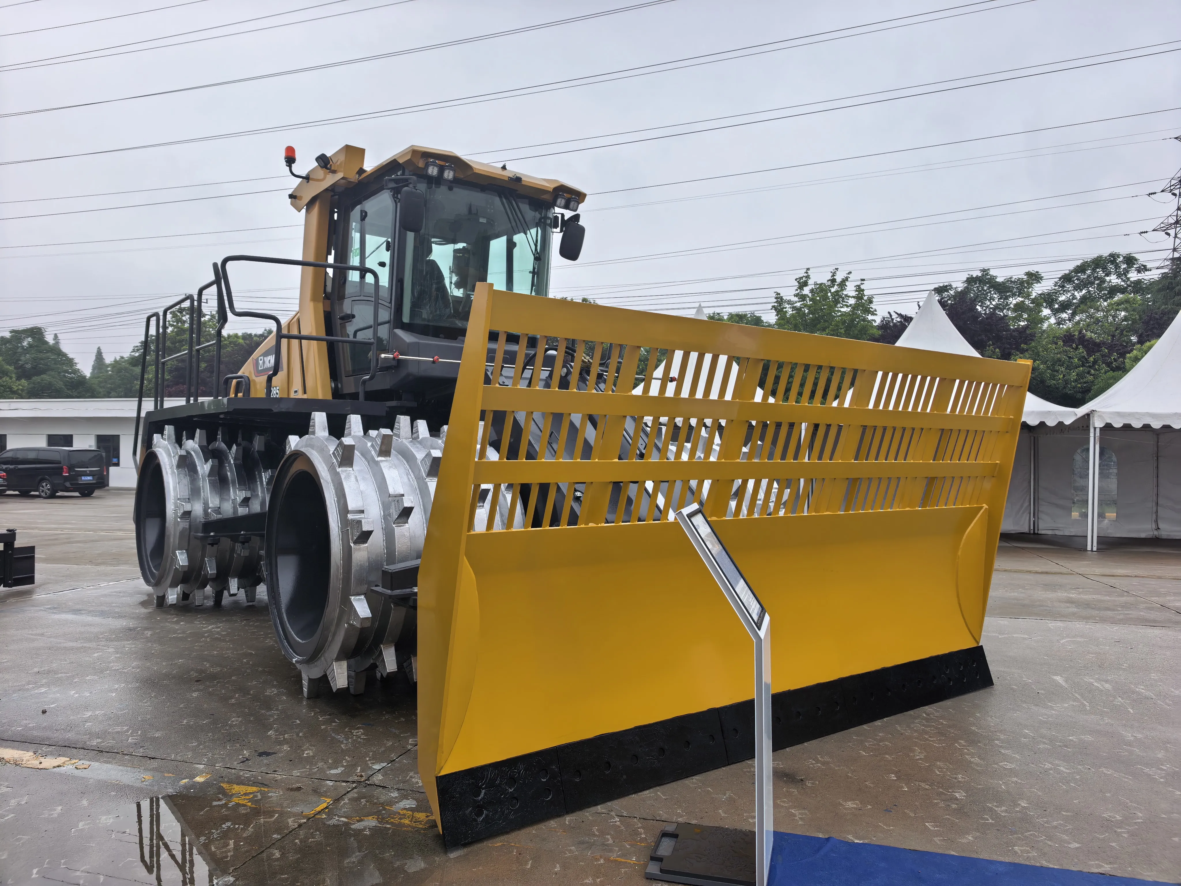 XCMG Official 28 Ton XH285 Road Roller for High Efficiency