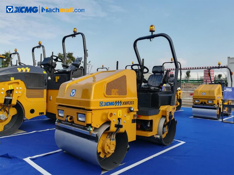 XCMG official 2 ton vibratory roller compactor XMR203 for sale