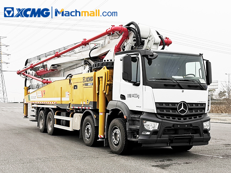 China XCMG concrete pump HB62V with Benz chassis price in Singapore