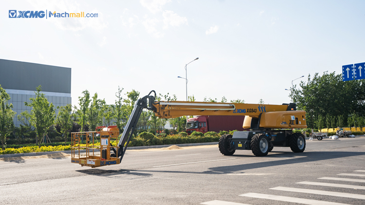 XCMG official XGS43 43m straight arm high quality telescopic towable boom lift for sale