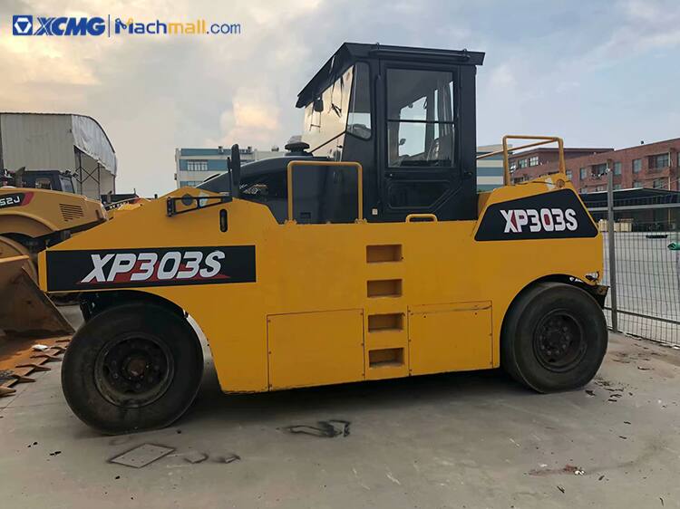 XCMG XP303S 30 ton pneumatic roller compactor price