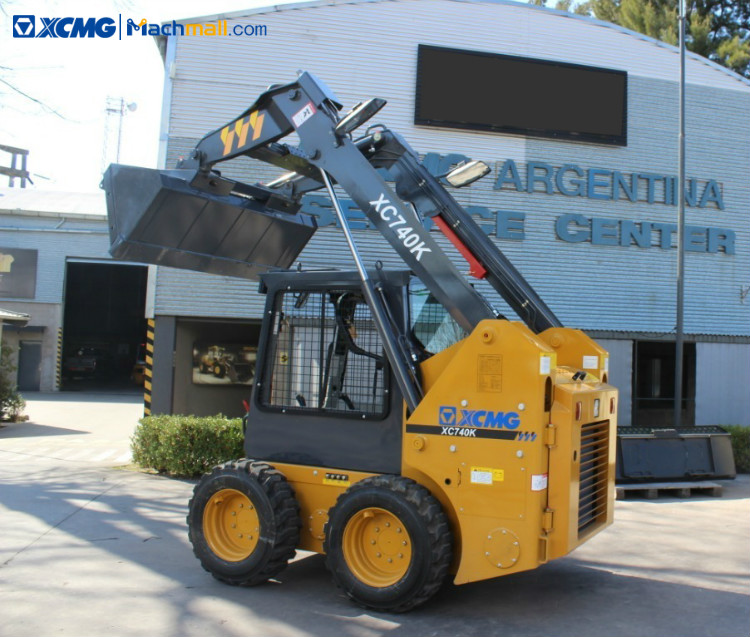 XCMG small skid steer loader with breaker XC740K price