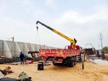 XCMG Official 8 Ton Small Truck Mount Crane SQS200-4 China Pickup Truck Mounted Crane for Sale