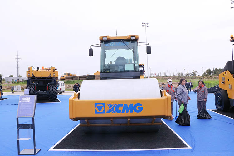 XCMG official  26 ton single drum vibratory road roller XS263J price