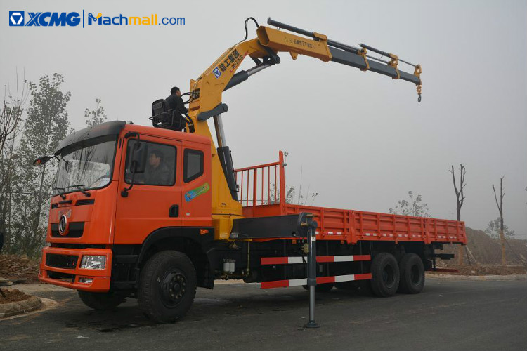 XCMG 5 ton hydraulic knuckle boom crane for trucks price