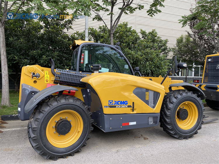 XCMG Telehandler | 4wd Rough Terrain Forklift for sale, MACHMALL