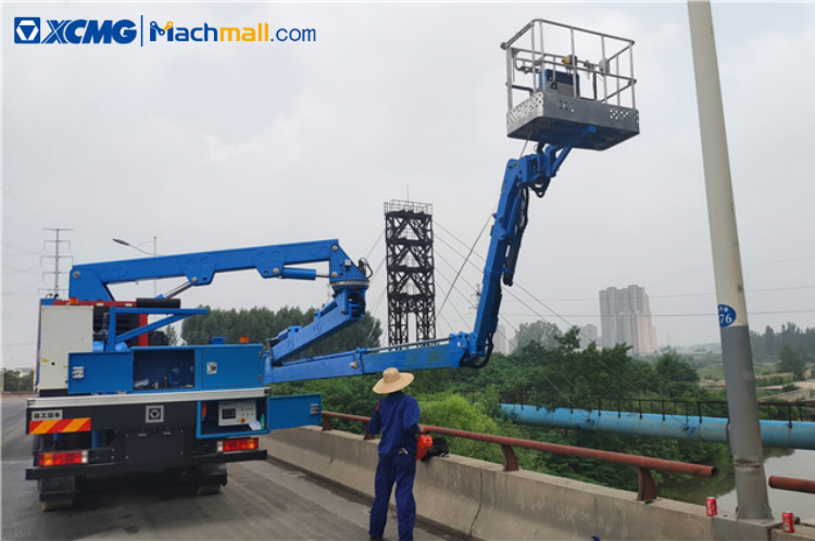 XCMG articulated boom truck 18m rated load 250kg boom lift truck for sale