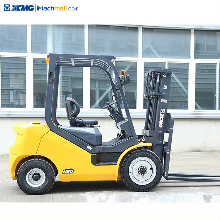 XCMG official 4*4 diesel forklift 2.5 ton 3 ton 3.5 ton with forklift part price