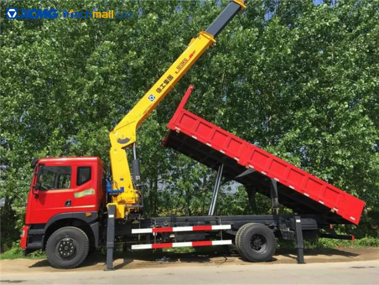 XCMG 4 ton small truck mount crane for sale