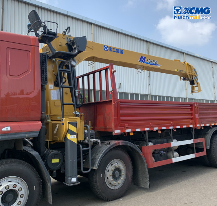 China 8 - 10 ton HOWO Mounted Crane for sale