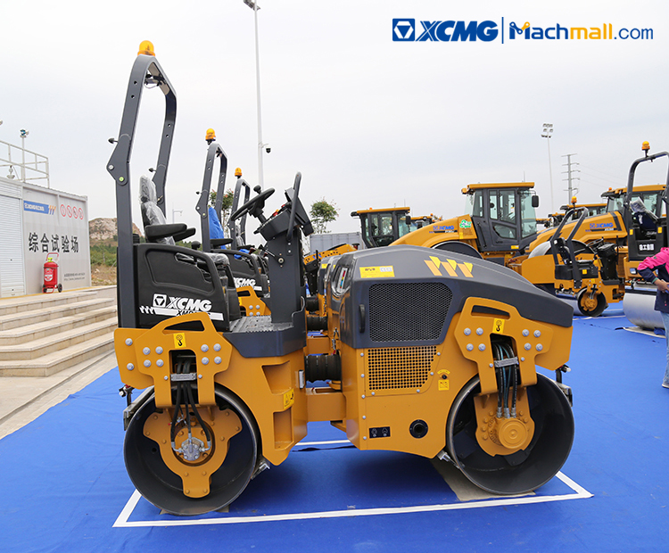 XCMG 3 ton light vibratory road roller compactor equipment for North America price