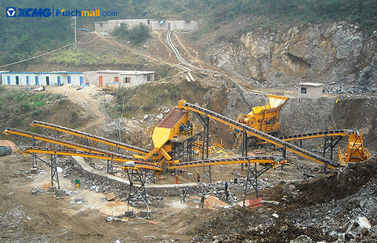 XCMG manufacturer pe 1200*1400 stones energy saving jaw crusher with cummins diesel engine price