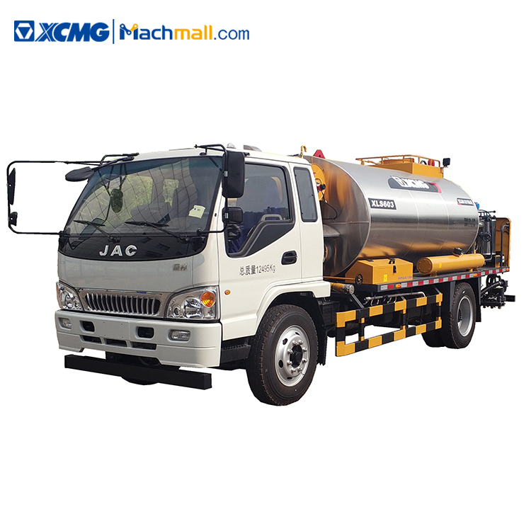 XCMG road maintenance truck XLS603 asphalt distributor 6m sprying width price