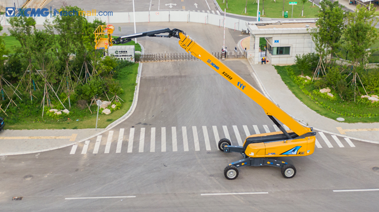 XCMG XGS58 58m 74kw hydraulic mobile straight arm aerial platform telescopic boom lift for sale