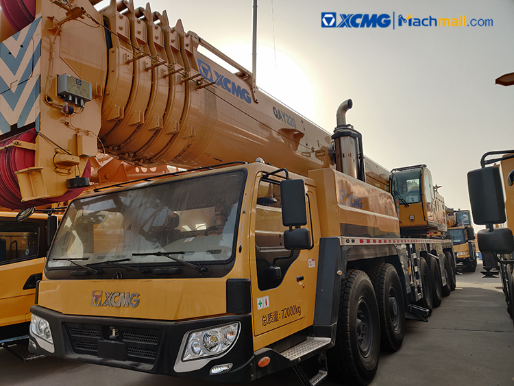 XCMG factory 220 ton cheap stock all terrain crane QAY220 on sale