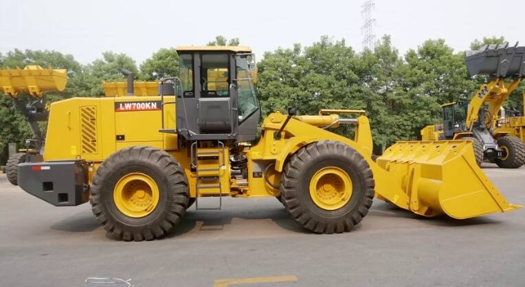 XCMG 7 ton LW700KN compact loader for sale