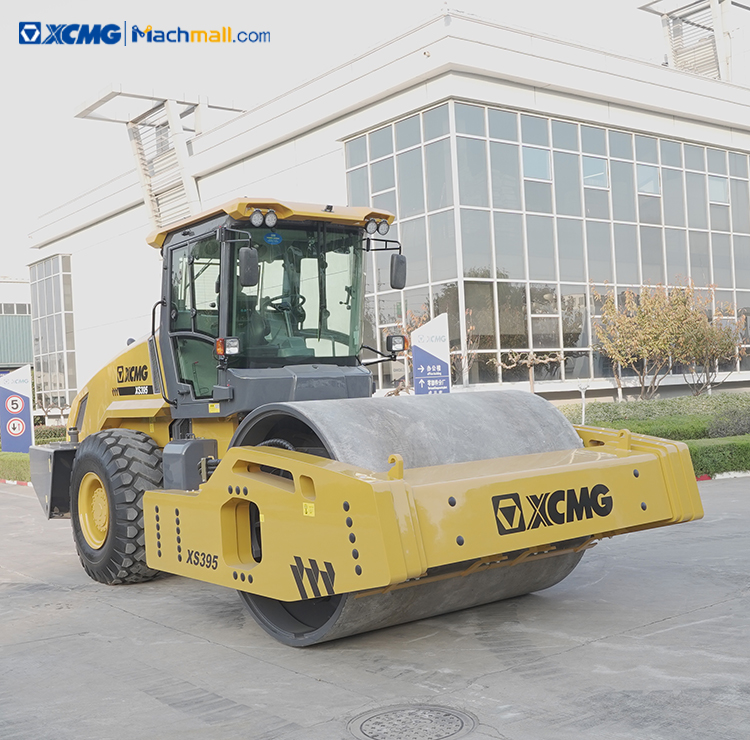 XCMG 40 ton Hydraulic Single Drum Vibratory Roller XS395 for sale