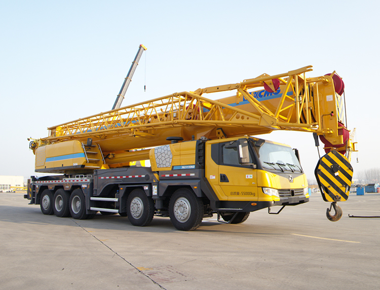 130 tons XCMG truck cranes XCT130 for sale